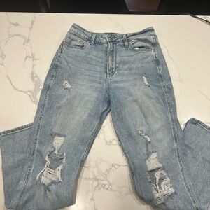 Hollister jeans mom high -rise size 6R/ W28
#15